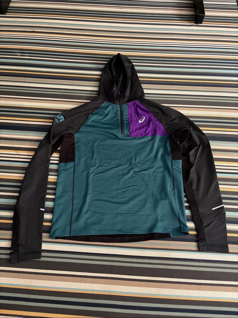 Asics believe in the run hooded quarter zip